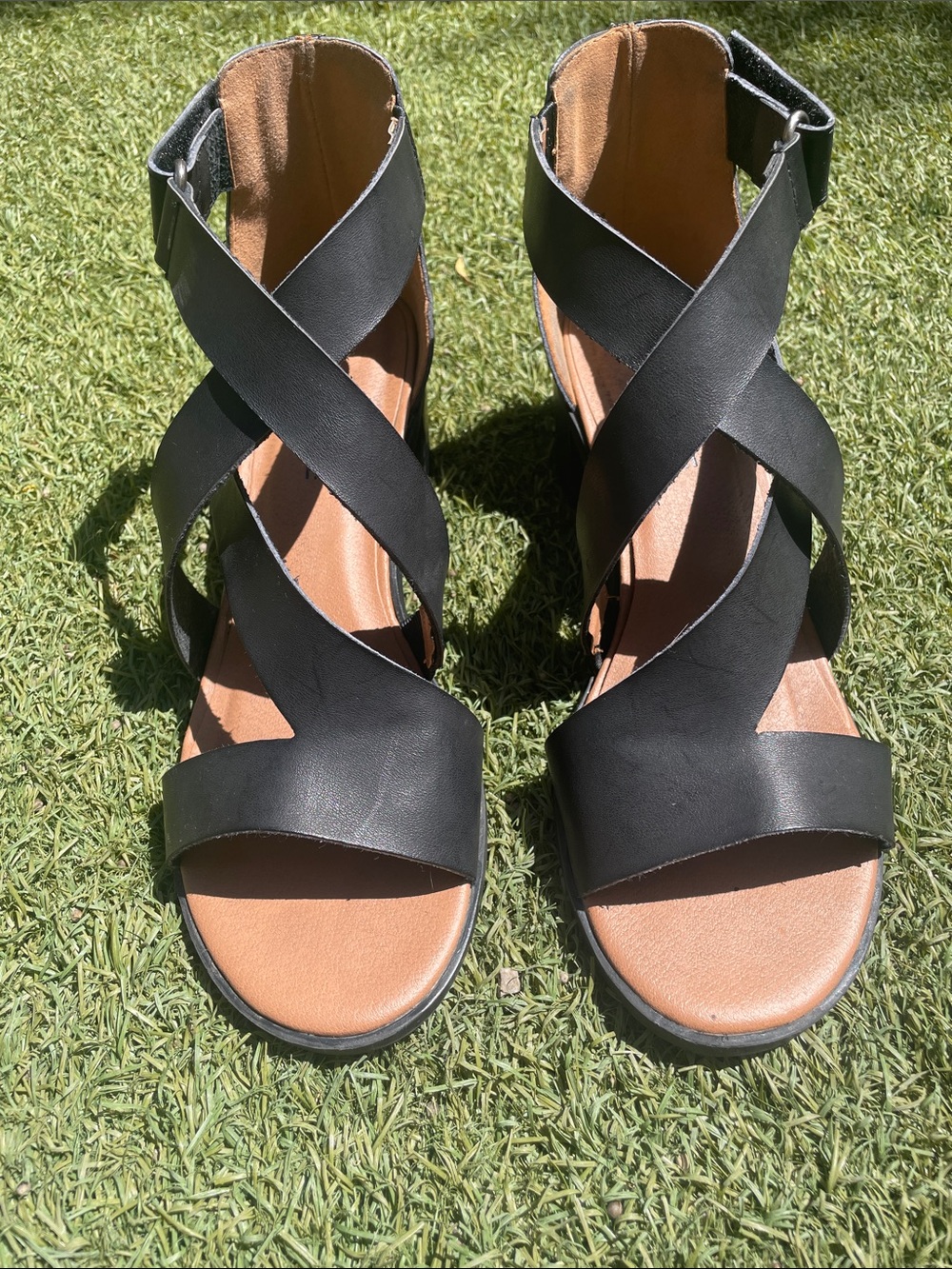 Women's Rampage Hannalee Black Crisscross Ankle Strap Sandals